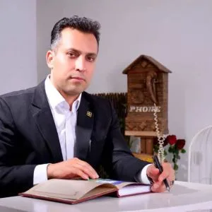 علی احمدی